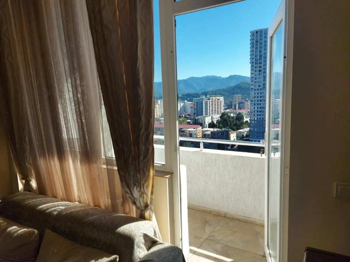 Apartment In Batumi Near The Sea